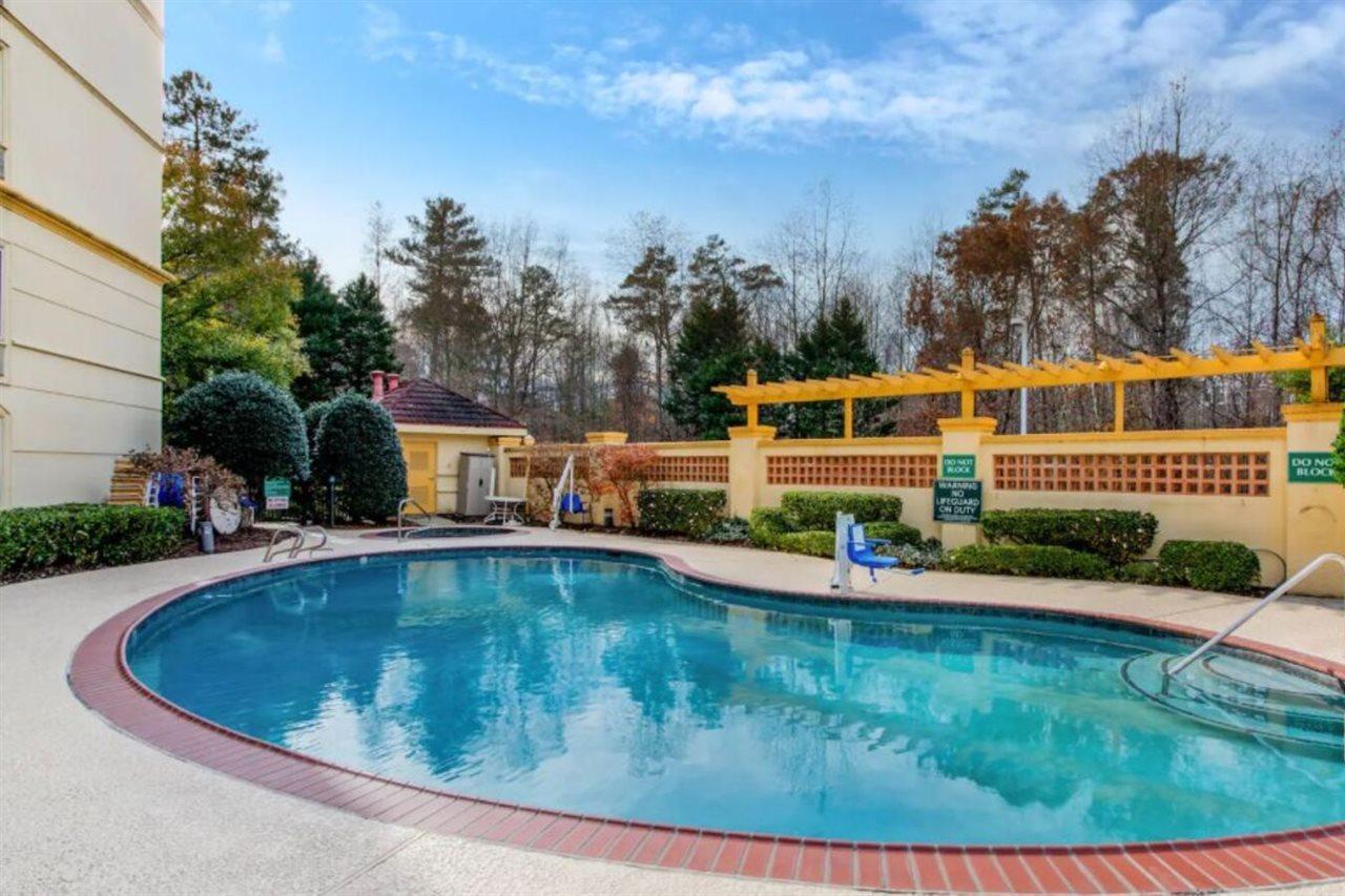La Quinta By Wyndham Raleigh Crabtree Hotel Eksteriør billede