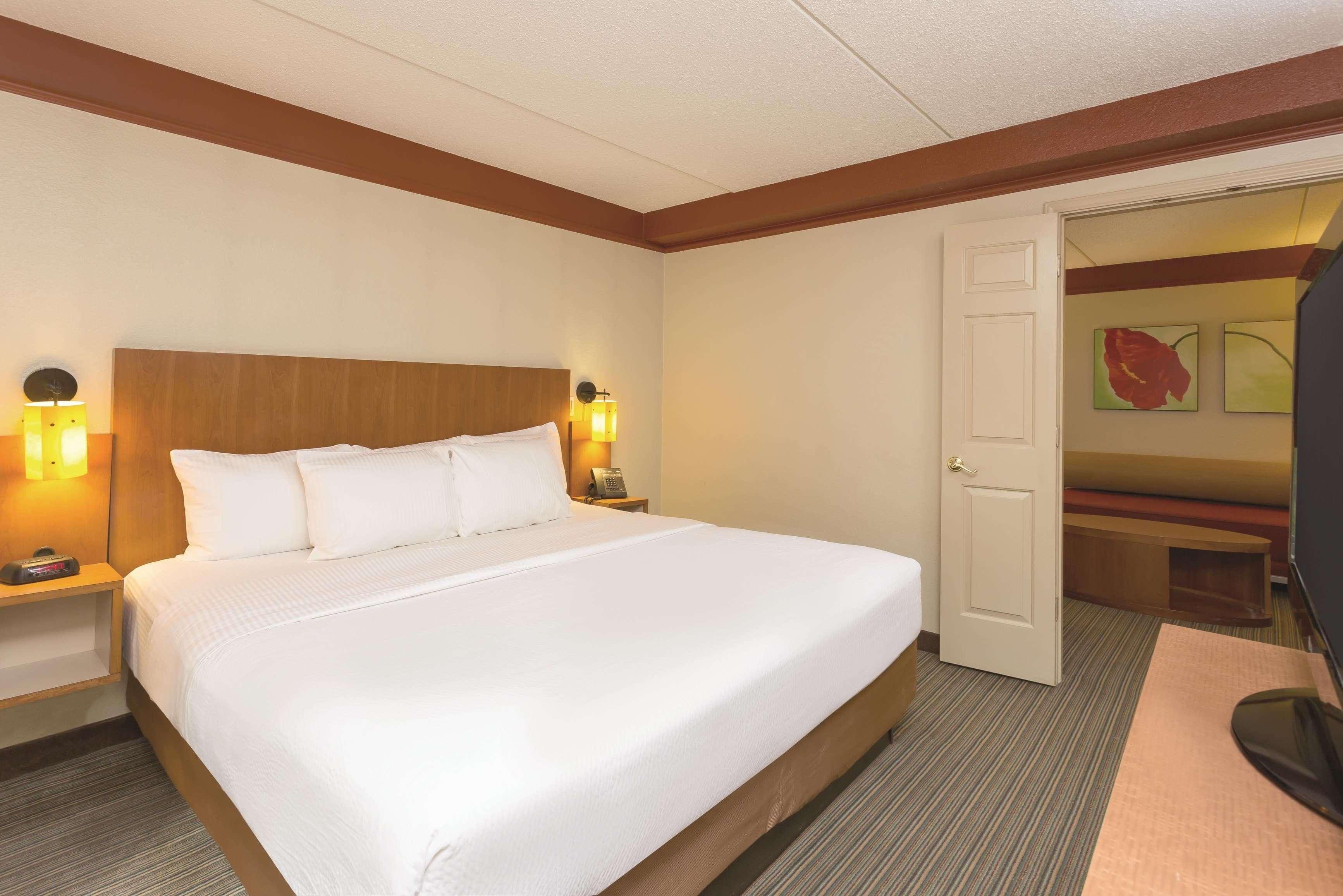 La Quinta By Wyndham Raleigh Crabtree Hotel Eksteriør billede